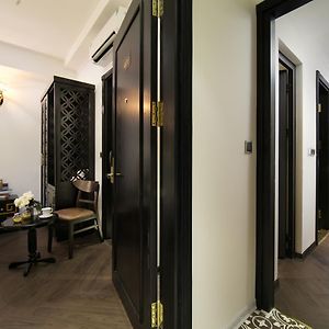 Connecting Suite City View